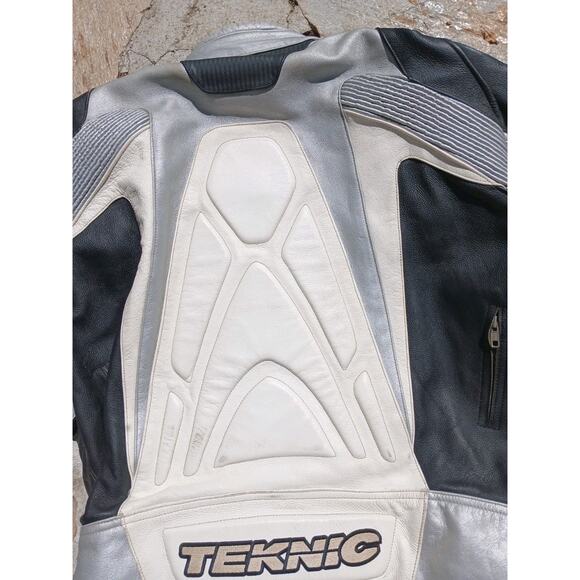 Teknic Violator Motorcycle Jacket Sz M / L Leather Silver Black White Sliders - Picture 13 of 16